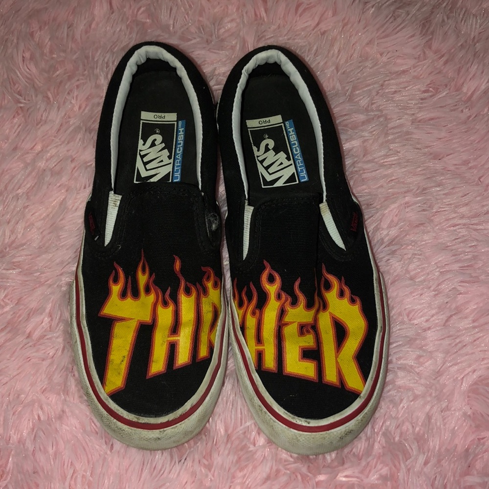 Mens size 6 (woman 7.5) thrasher vans
